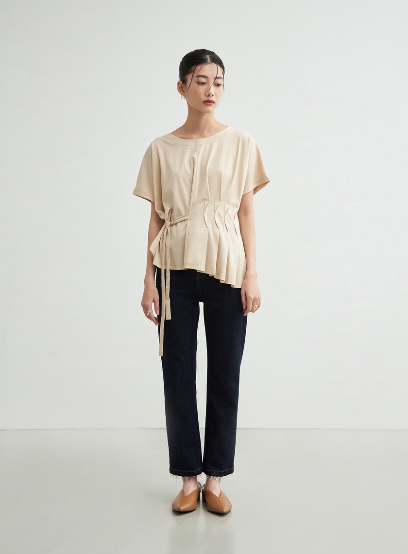 圓領特殊打摺上衣