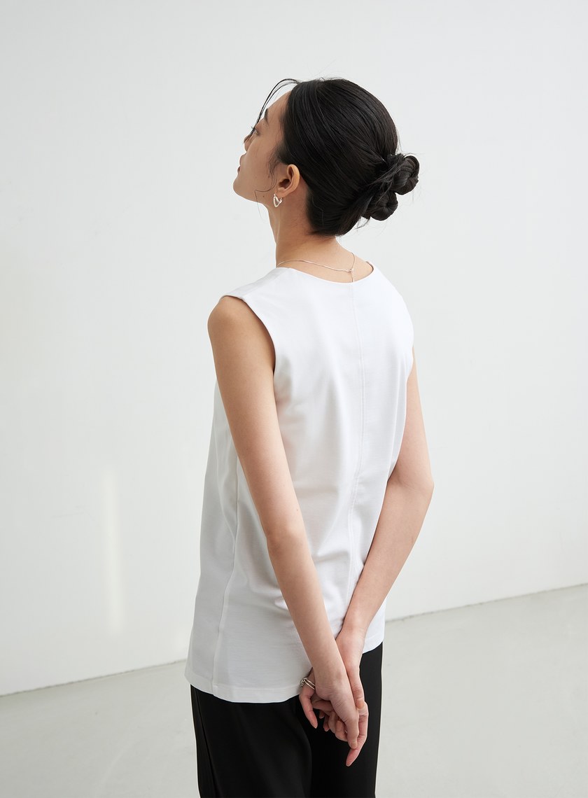 圓領刺繡無袖背心