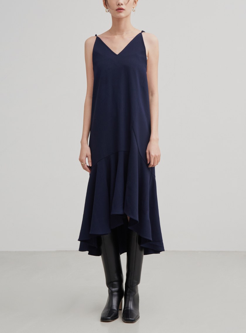 V領肩帶不對稱魚尾洋裝