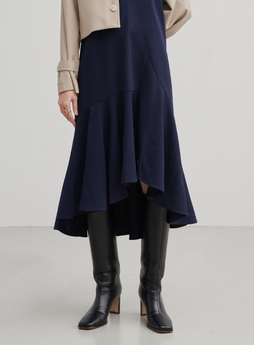 V領肩帶不對稱魚尾洋裝