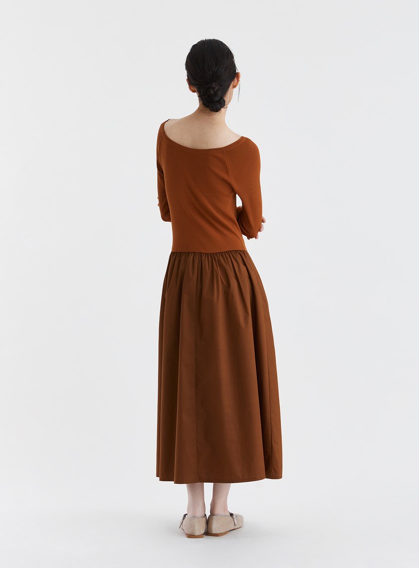 船領細羅紋抽皺長洋裝