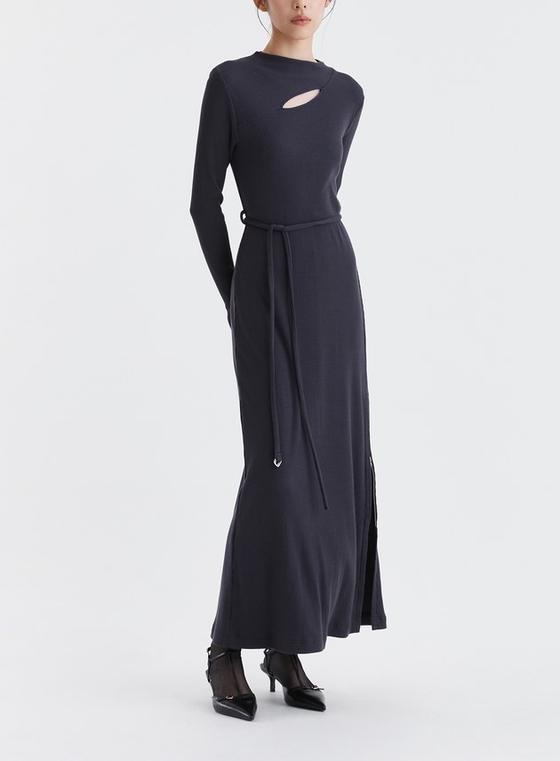 鏤空美背高領針織拉鍊洋裝