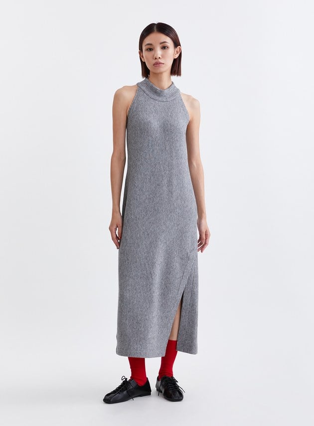 慵懶坑條削肩針織BRA長洋裝