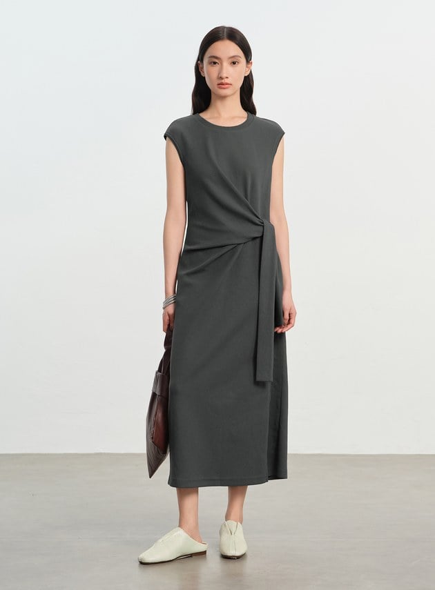 垂墜感綁帶連身裙