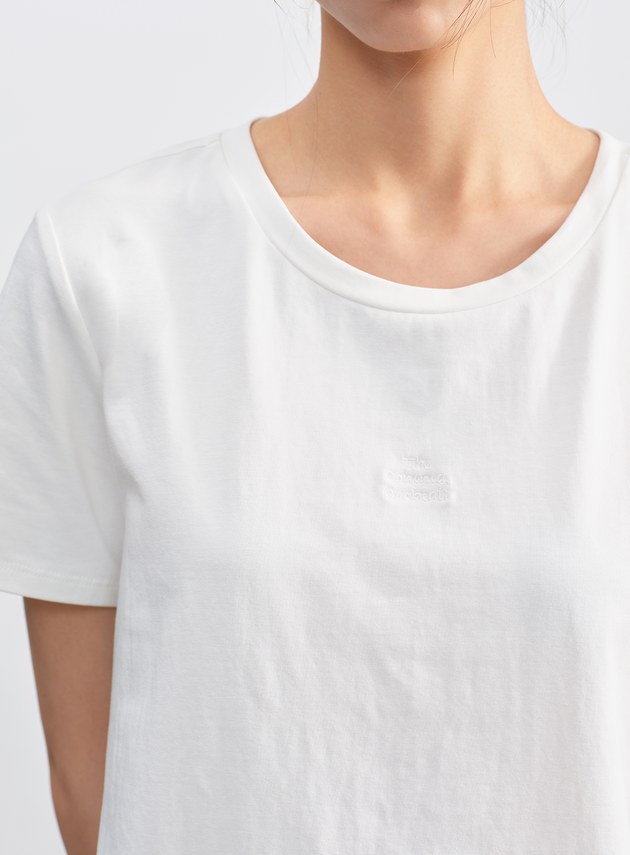 涼感圓領寬版上衣