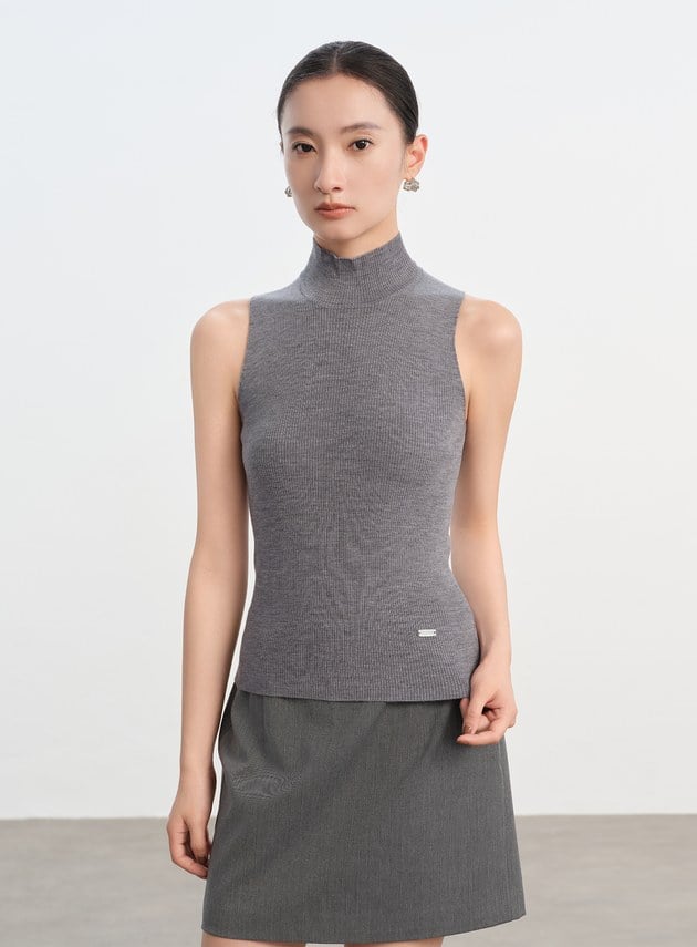 純羊毛半高領針織背心
