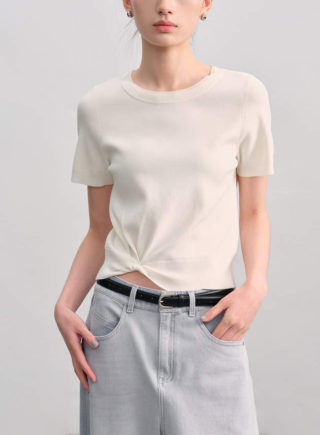 簡約扭結針織衫