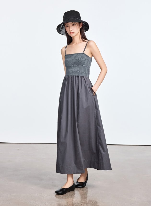 美背傘狀細肩帶洋裝
