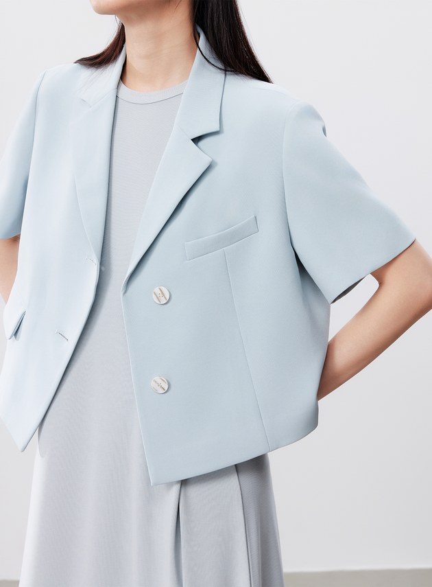 短版斜紋短袖西裝外套