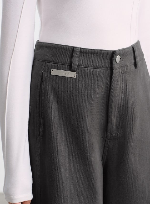 挺廓感內刷毛寬褲