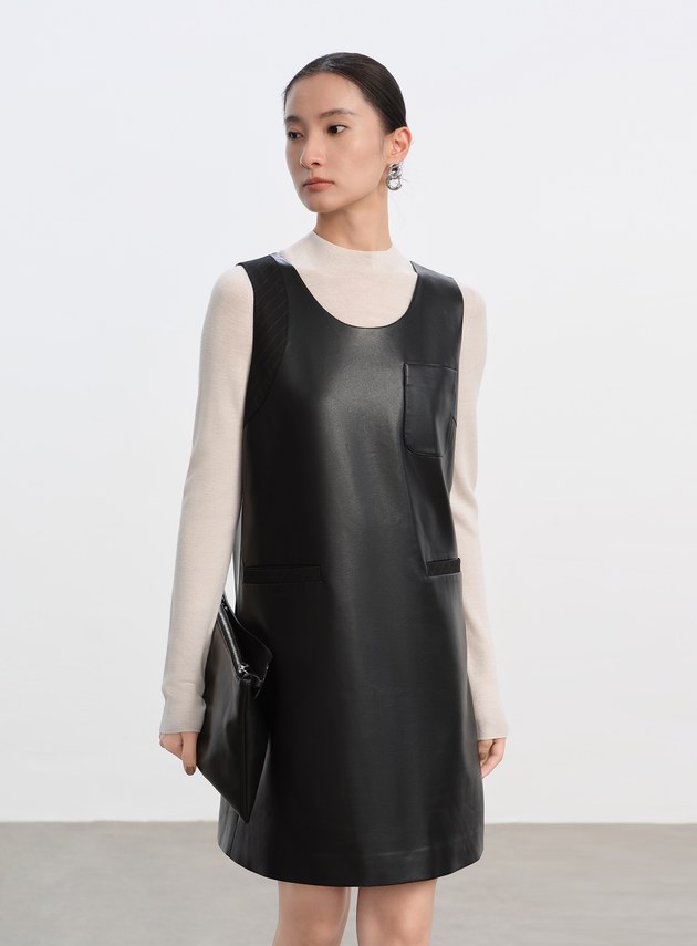 純羊毛半高領針織上衣