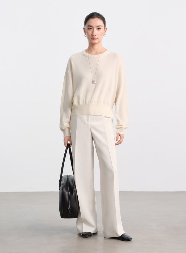 輕柔羊絨混紡針織上衣