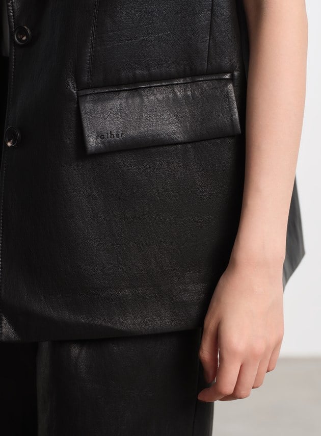 時髦寬版皮革馬甲