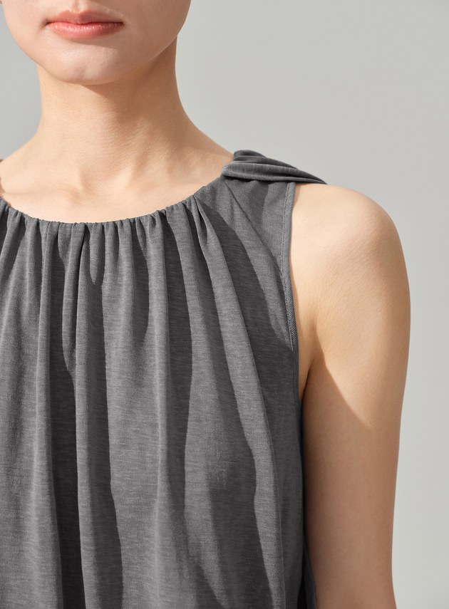 優雅垂墜收腰上衣