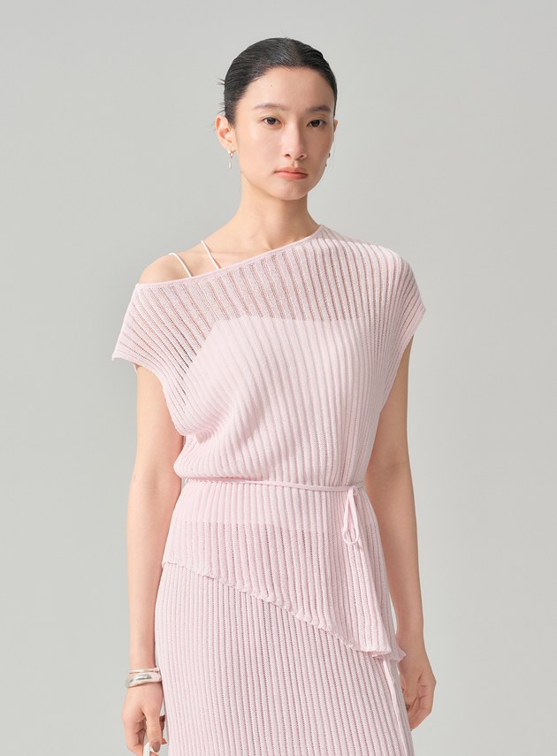 慵懶不對稱斜肩繫帶上衣