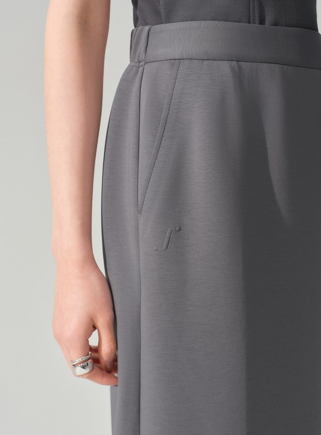 空氣層垂墜針織長裙