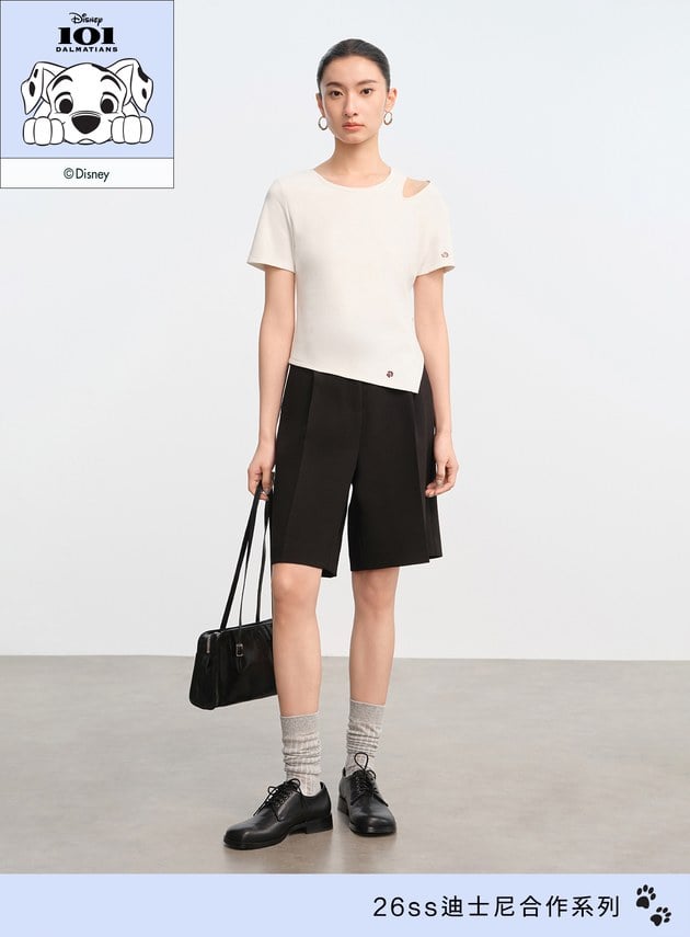 DISNEY｜不對稱鏤空設計感上衣