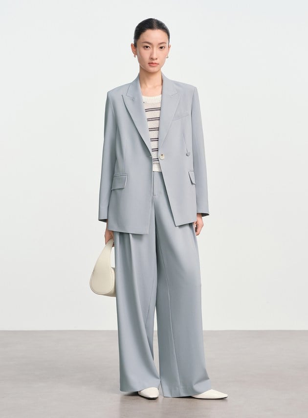 俐落抗皺單扣西裝外套