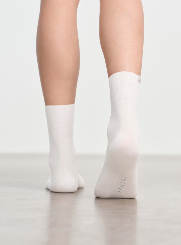 蠶絲莫代爾中筒襪