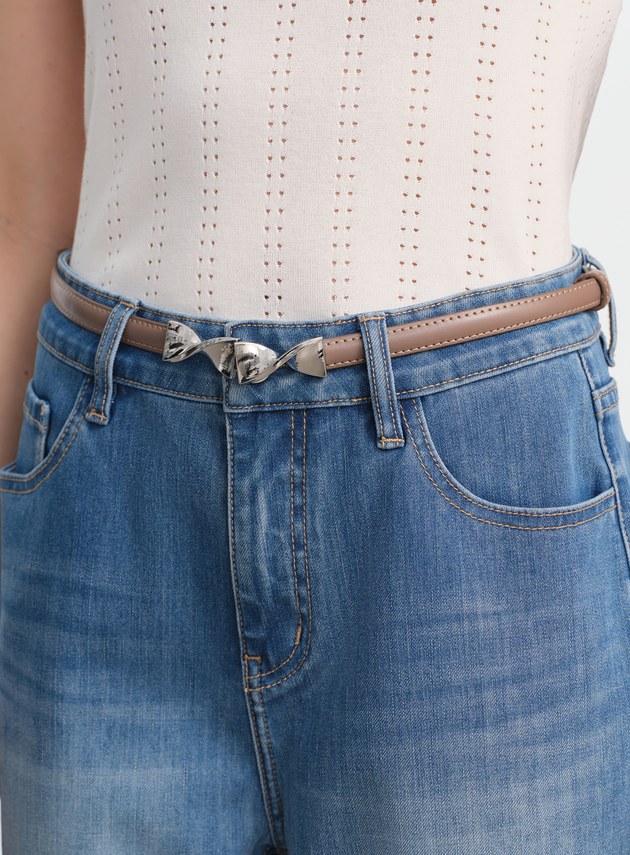 簡約百搭銀扣皮帶