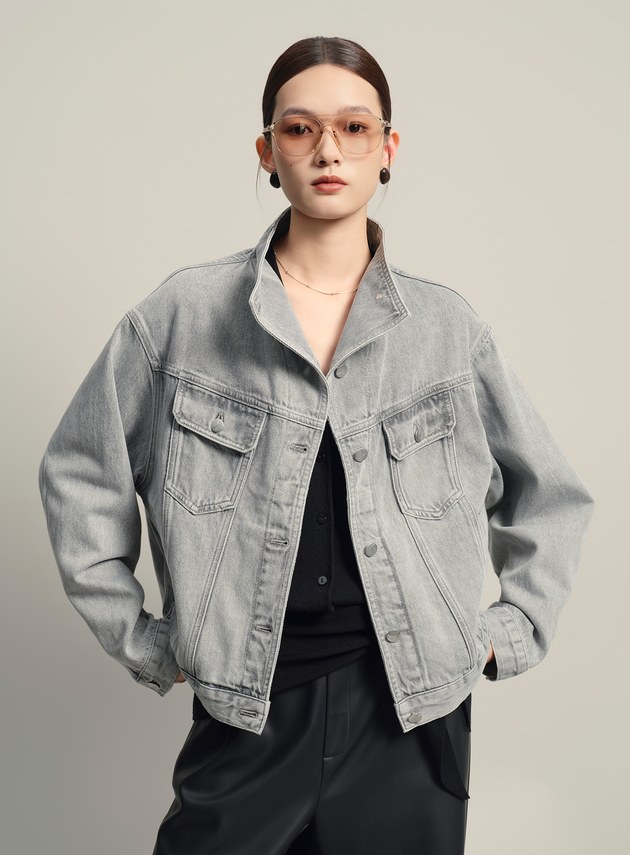 Leland Lee藝術家聯名-刺繡立領復古牛仔外套