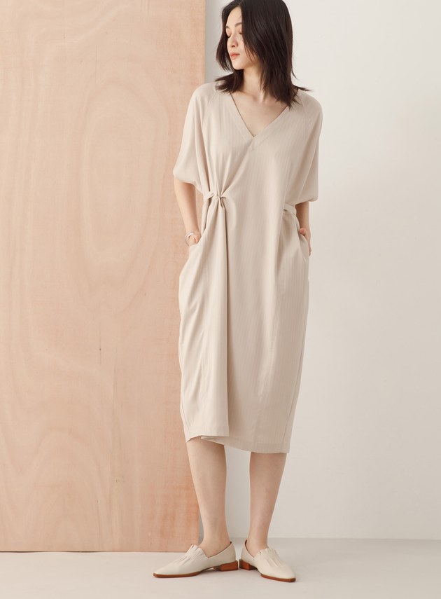 寬鬆連袖綁帶洋裝