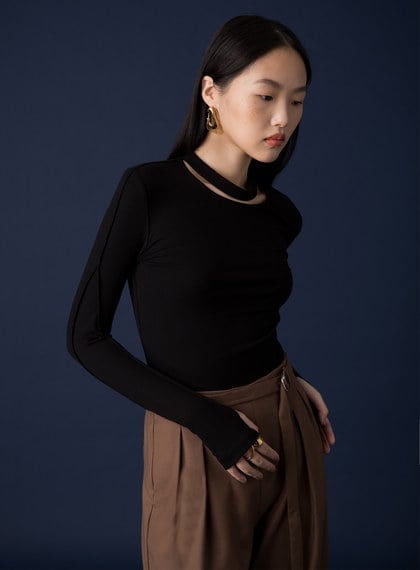 平塔克圓領坑條內搭上衣