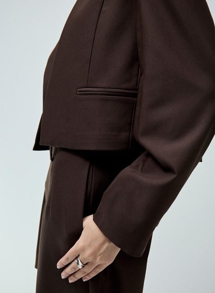 率性落肩短版西裝外套