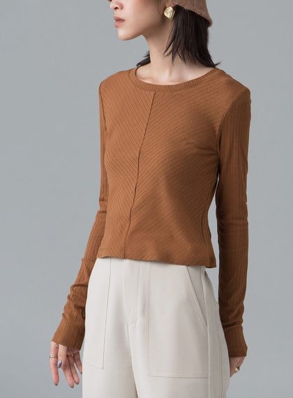 斜紋拼接背簍空內搭上衣