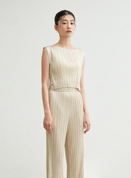 壓摺短版一字領上衣