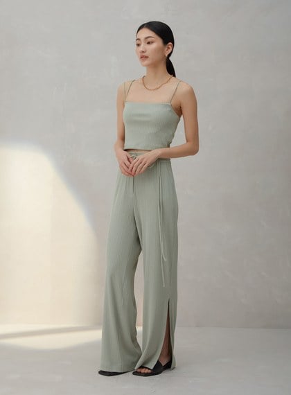 細肩帶坑條背心