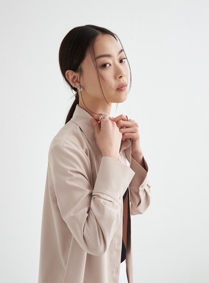 緞面感尖領長袖襯衫