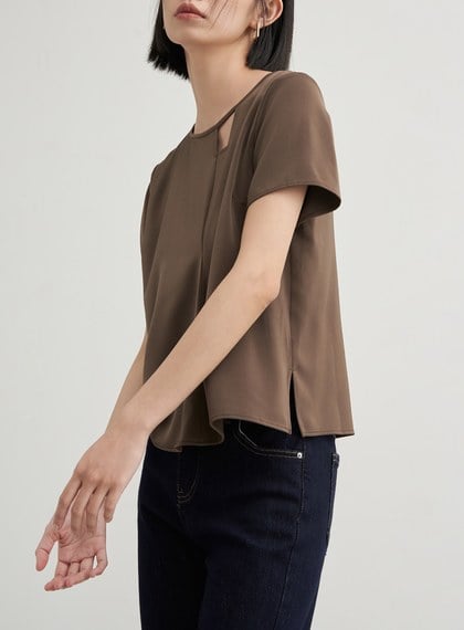 微緞面簍空細節短袖上衣