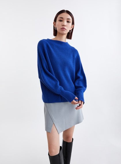 簡約直領寬鬆針織上衣