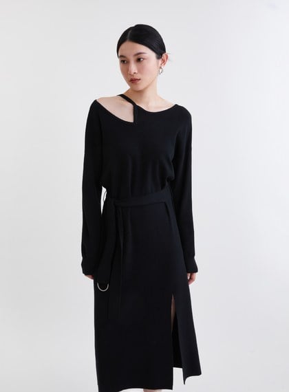 時髦挖肩造型綁帶針織洋裝