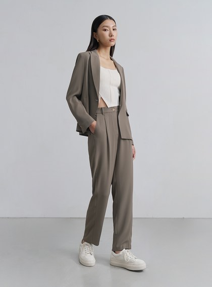 輕柔涼感錐形西裝褲