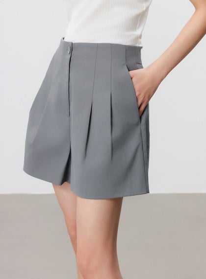 防曬陶瓷紗線雙褶西裝短褲