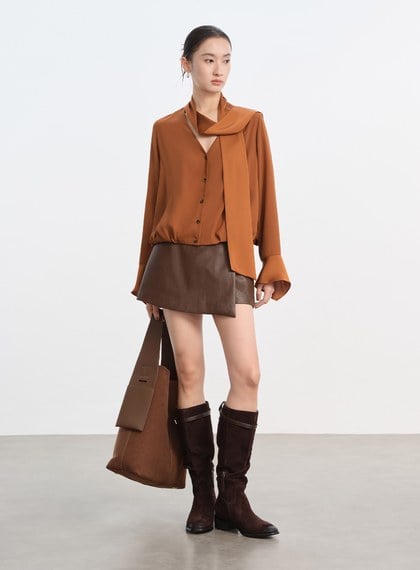 優雅V領飄帶襯衫