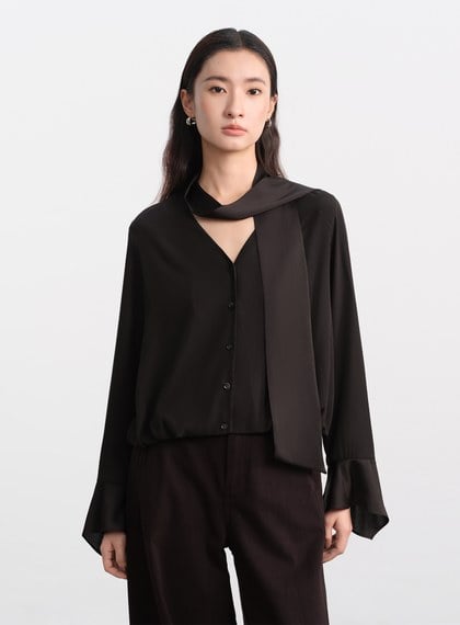 優雅V領飄帶襯衫