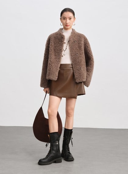 挺廓感羊毛半高領外套