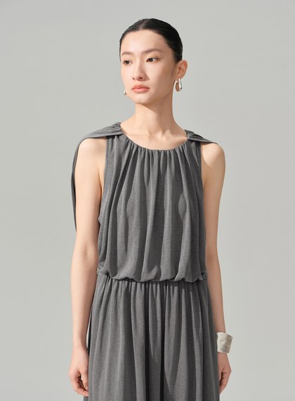 優雅垂墜收腰洋裝