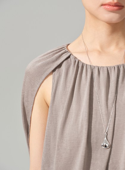 優雅垂墜收腰洋裝