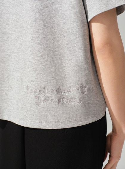 DISNEY｜刺繡短版上衣