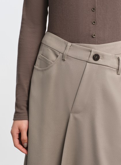 立體不對稱剪裁A字裙