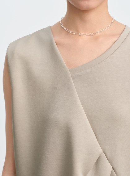 空氣層不對稱下擺無袖上衣