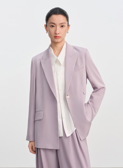 俐落抗皺單扣西裝外套